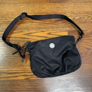 lululemon athletica | Bags | Lululemon All Day Essentials Belt Bag 25l Nwt  In Black | Poshmark